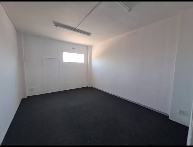 215M² OFFICE TO LET IN GLENHAZEL